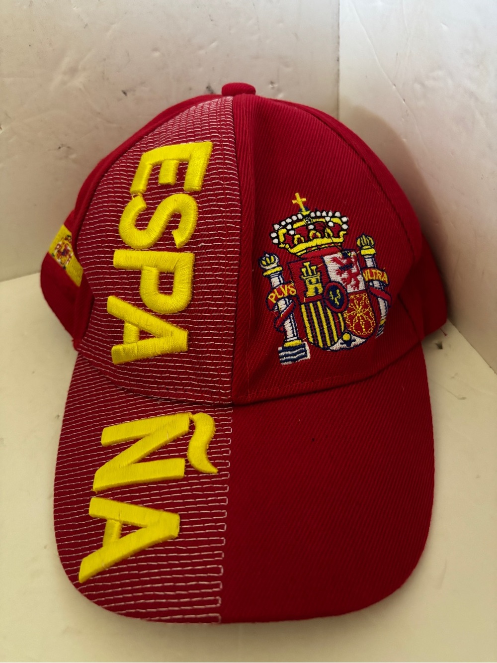 Red 'España' Youth Baseball Ball Cap with Spanish Crest a coat of Arms
